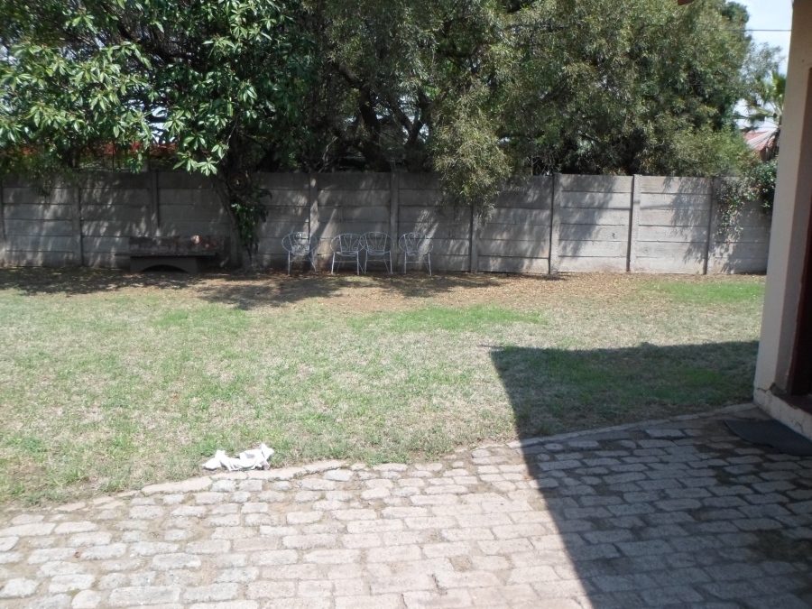 To Let 1 Bedroom Property for Rent in Vaalpark Free State